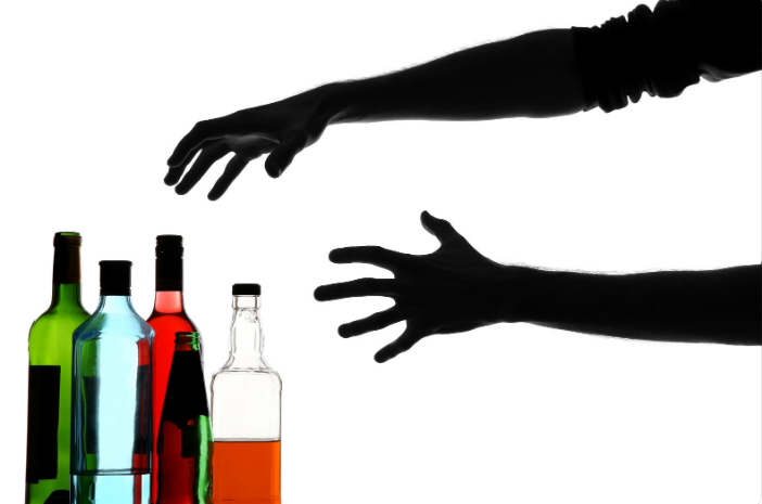 Early Warning Signs of Alcohol Addiction Most Families Ignore